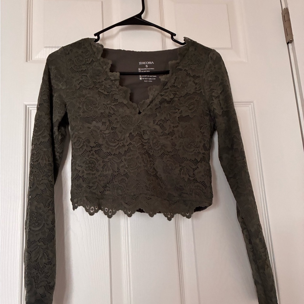 ReoRia Olive Lace Long Sleeve Blouse